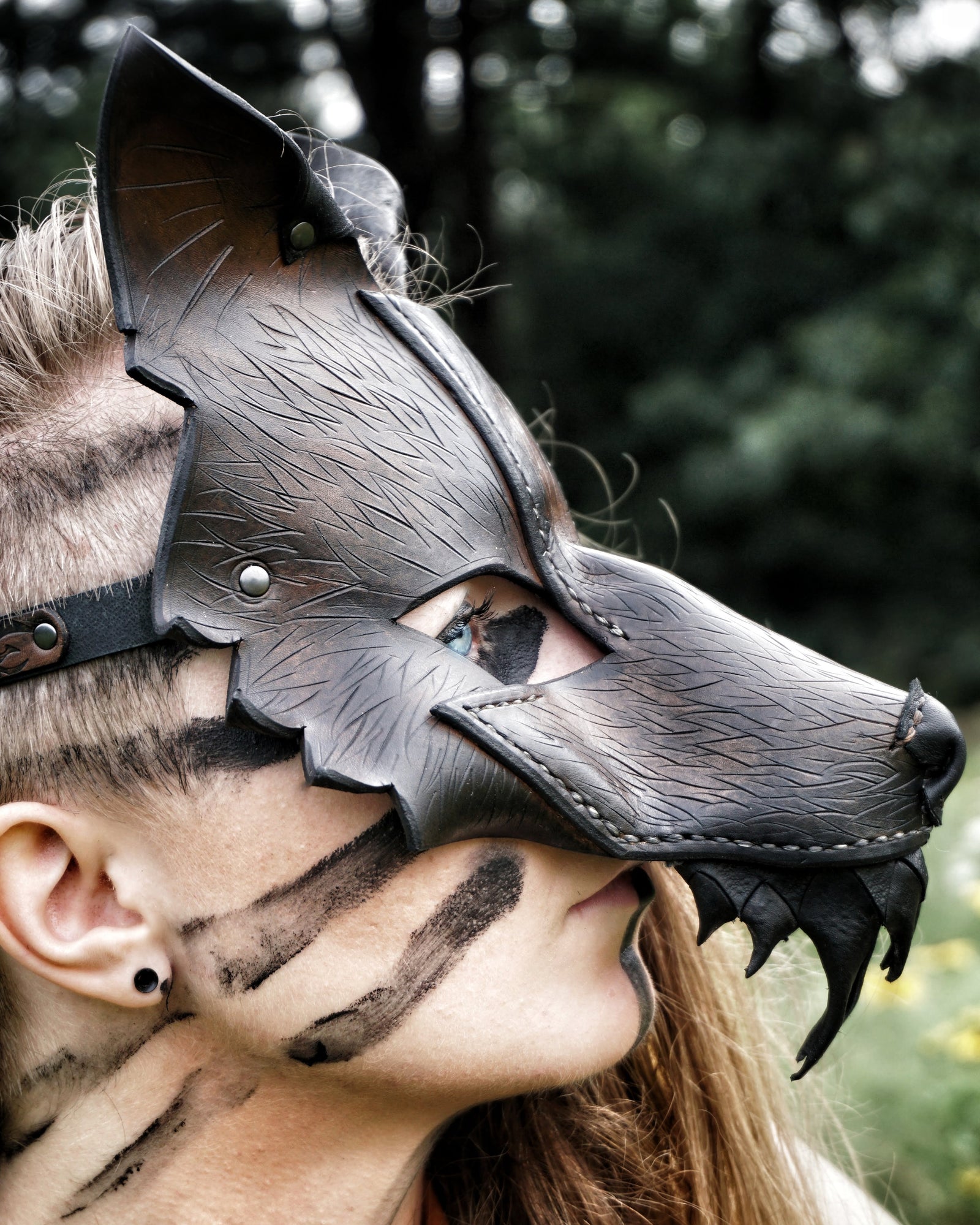 Fenrir's Wolf Mask - Faire Stock