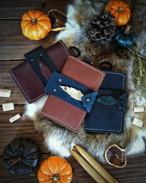 The Traveler's Wallet - Faire Stock