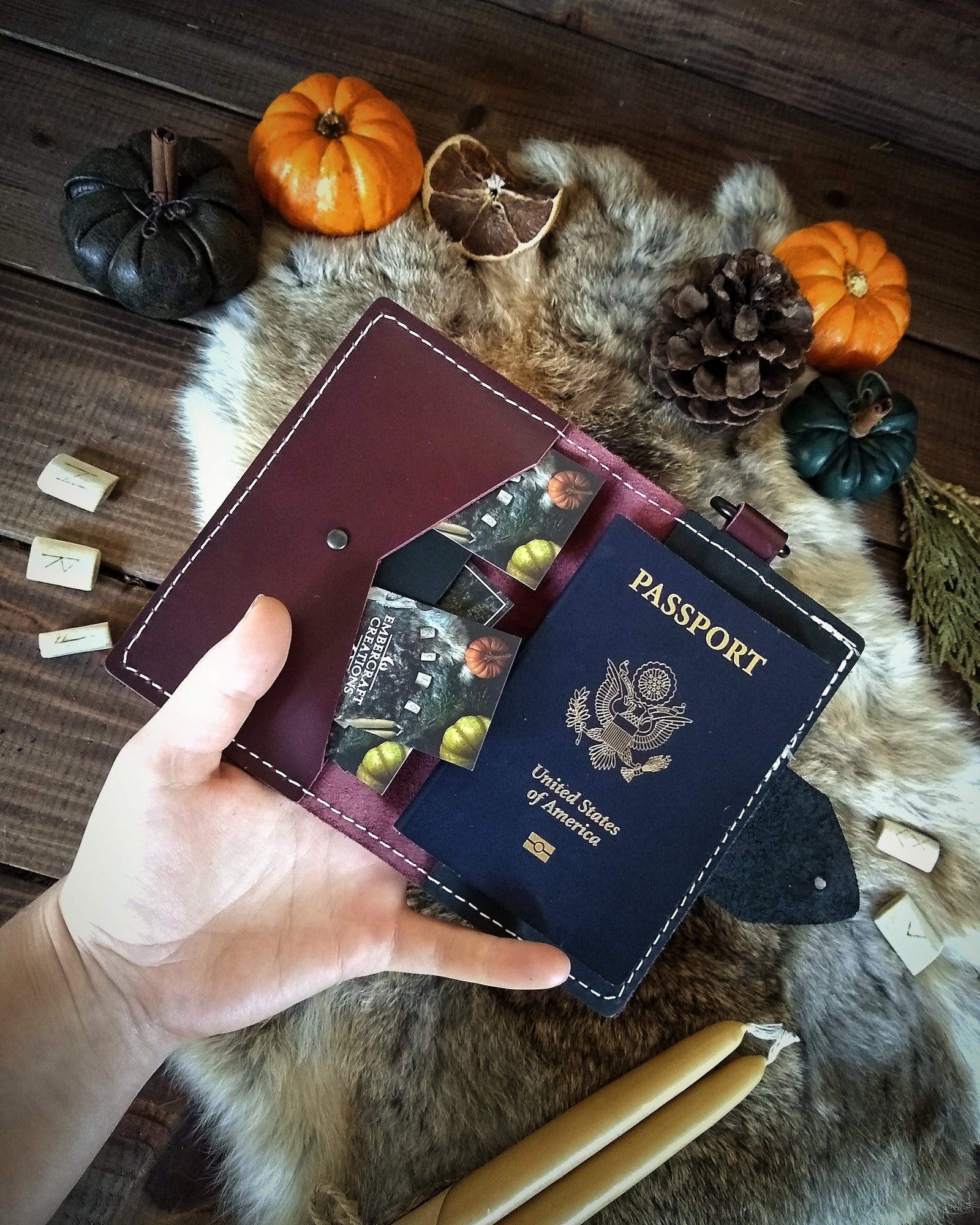 The Traveler's Wallet - Faire Stock