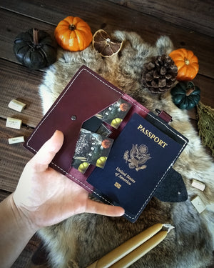 The Traveler's Wallet - Faire Stock