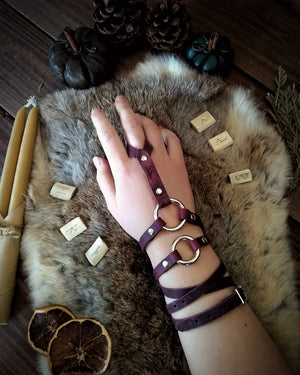 Goddess Ring Bracelet - Faire Stock